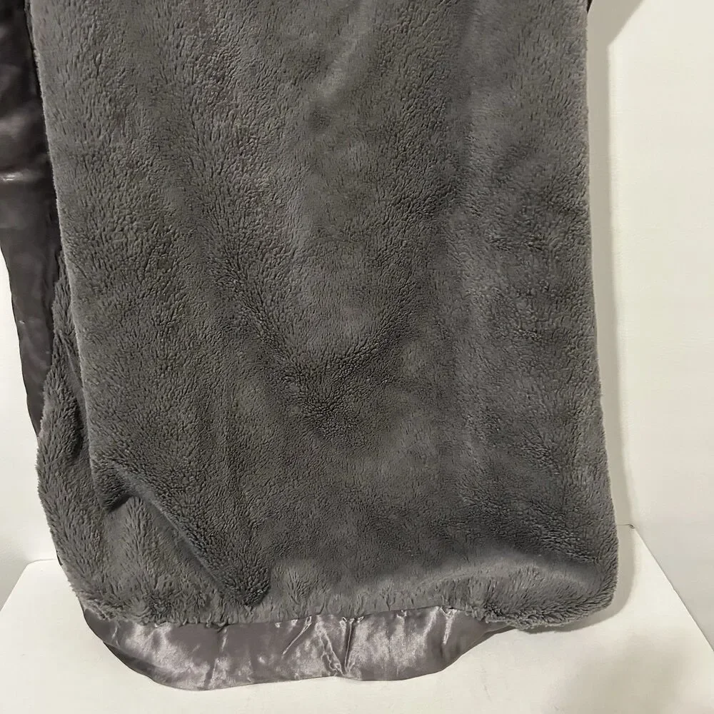Little Giraffe Fleece Baby Blanket Gray Cozy Satin Trim 31”x26” Soft Lovey